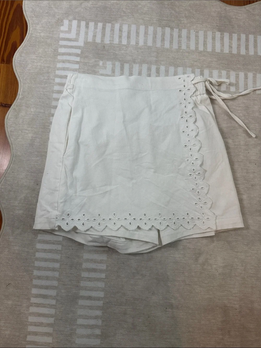entro White Eyelet Wrap Skort with Side Tie